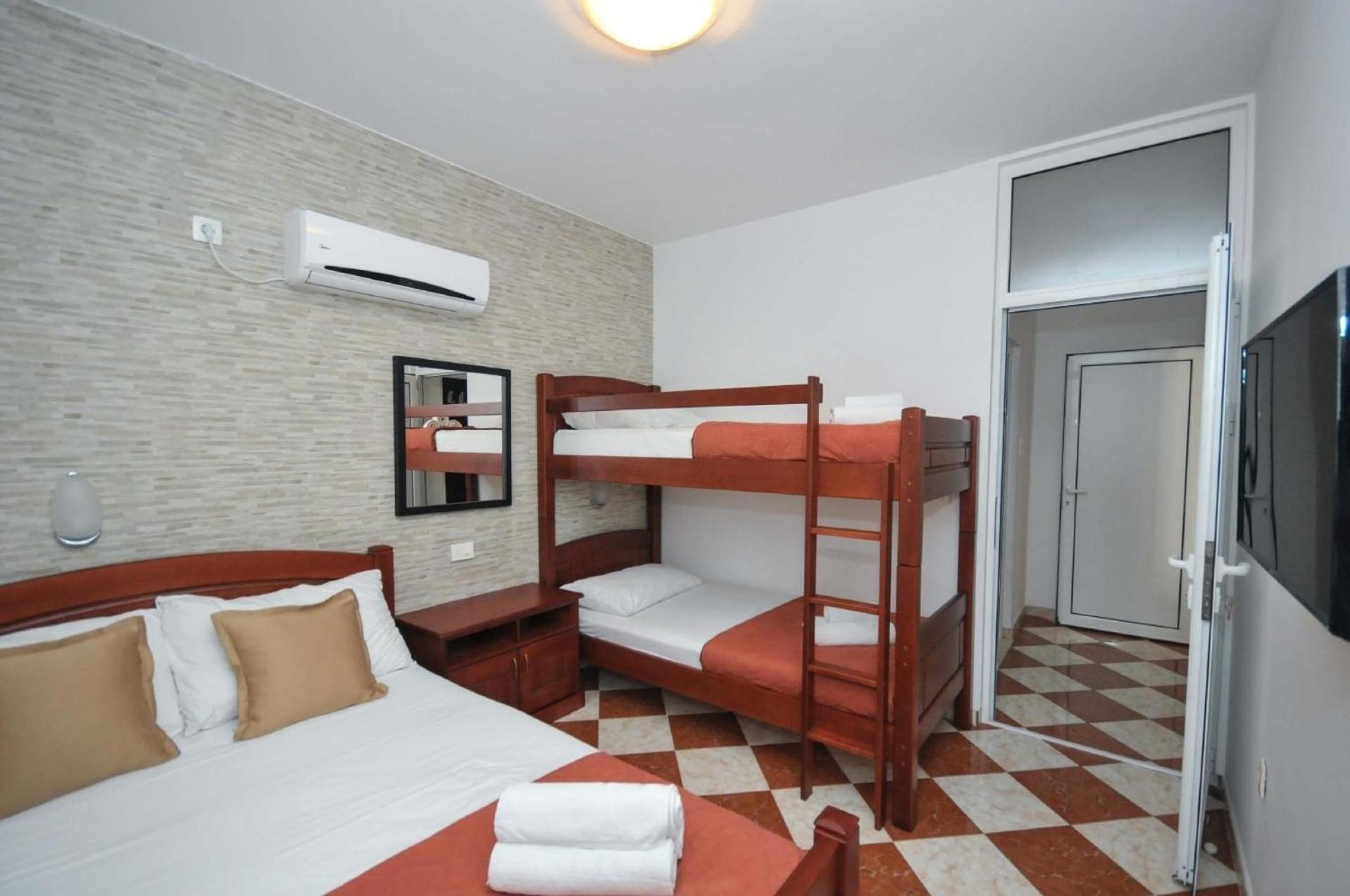Ferienwohnung Fuer 4 Personen Ca 55 M In Budva, Adriakueste Montenegro Kueste Um Budva Exteriör bild